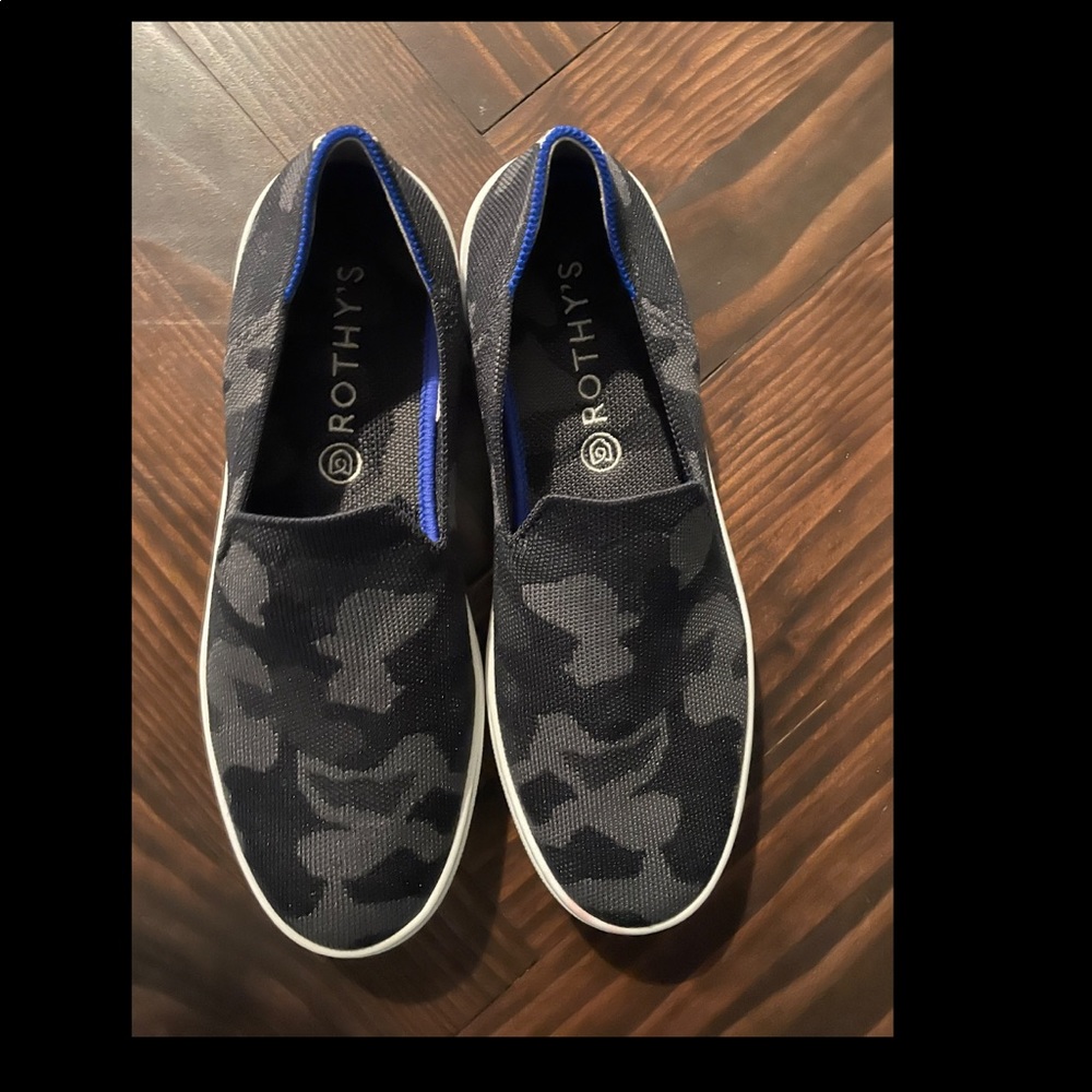 Rothy’s women’s size 9 camouflage slip on sneaker